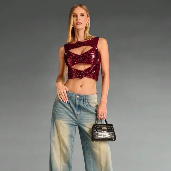 Fashion Burgundy Sequin Stand Sexy Hollow Three-Dimensional Flower Decoration - Picture 2 of 4